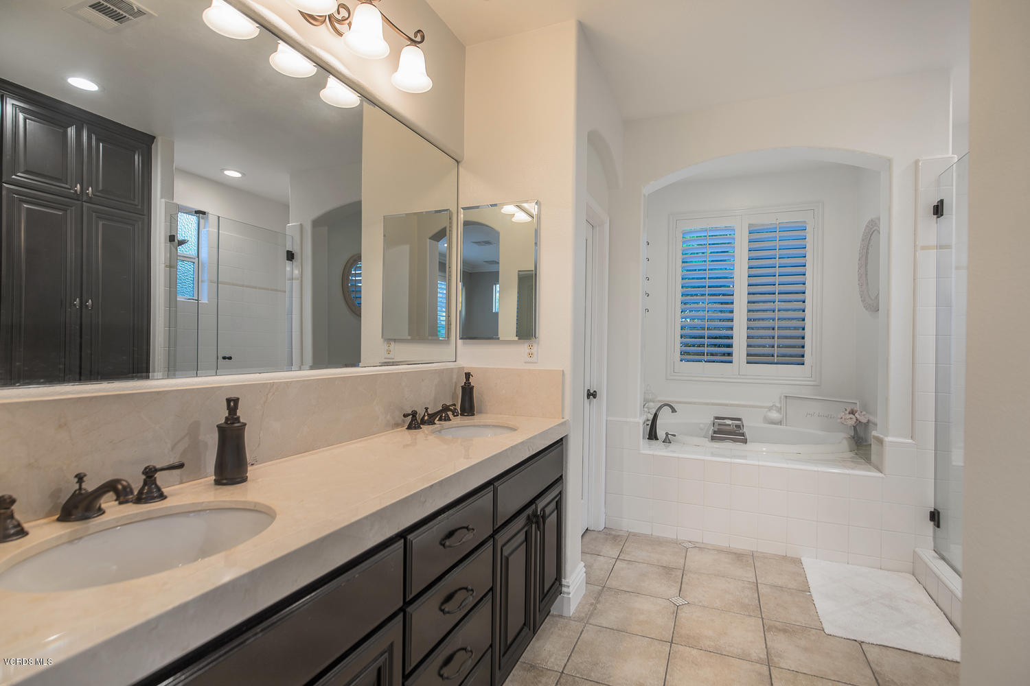 14374 Peach Hill Road Moorpark, CA 93021 - Photo 25 of 37 14374 Peach Hill Rd Moorpark-large-025-0