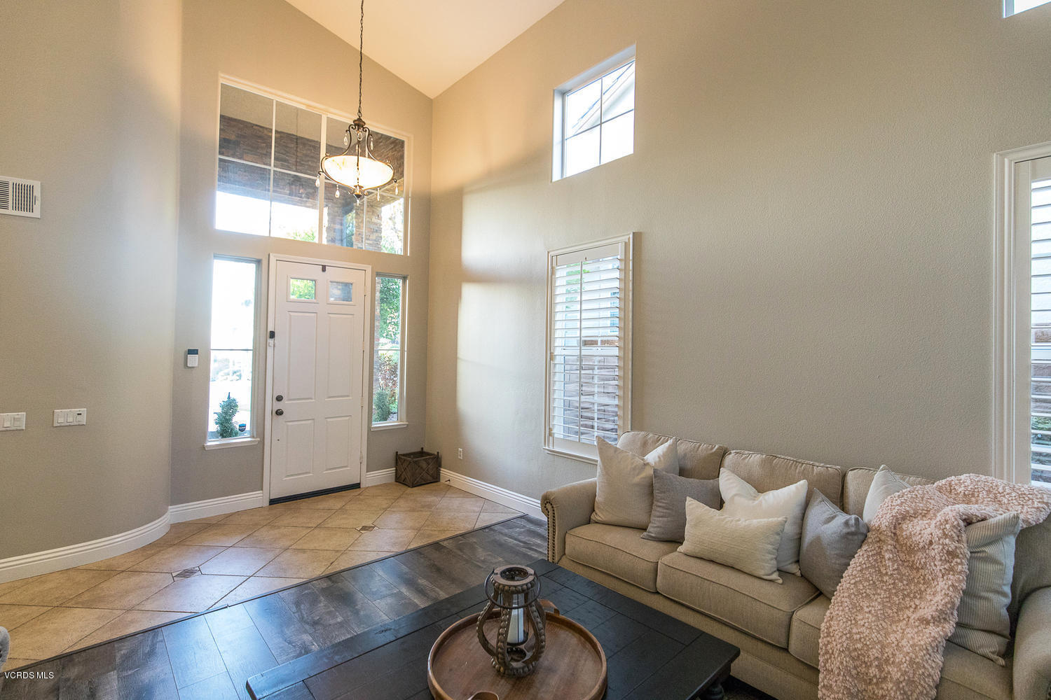 14374 Peach Hill Rd Moorpark-large-005-0