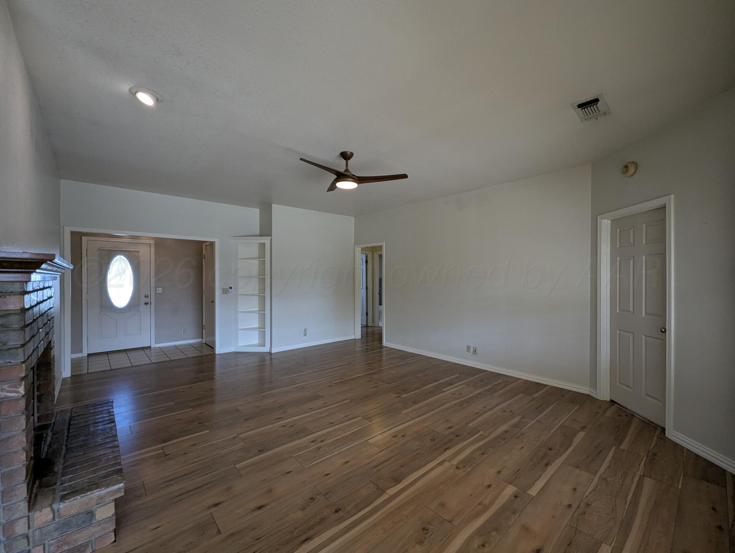 1101 Springfield Avenue Friona, TX 79035 - Photo 3 of 18 PXL_20260628_224115137