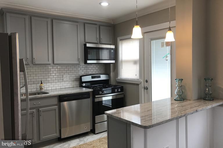 1441 Walker Avenue Baltimore, MD 21239 - Photo 4 of 26