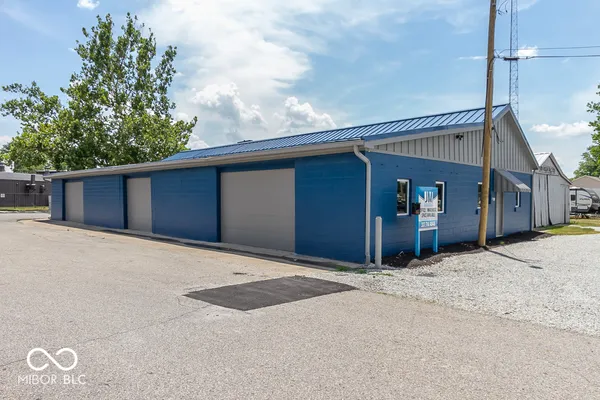 $3,000 | 925 Virginia Street, Shelbyville, IN 46176