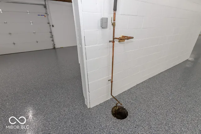 $3,000 | 925 Virginia Street, Shelbyville, IN 46176