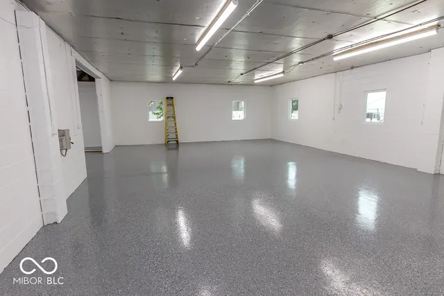 $3,000 | 925 Virginia Street, Shelbyville, IN 46176