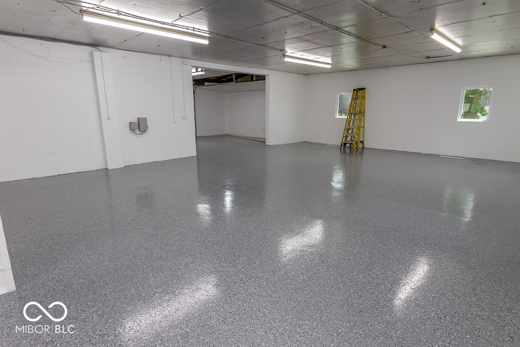 925 Virginia Street Shelbyville, IN 46176 - Photo 24 of 44