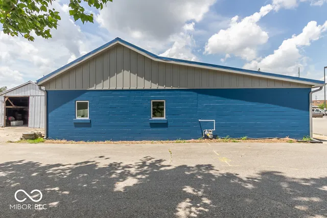 $3,000 | 925 Virginia Street, Shelbyville, IN 46176