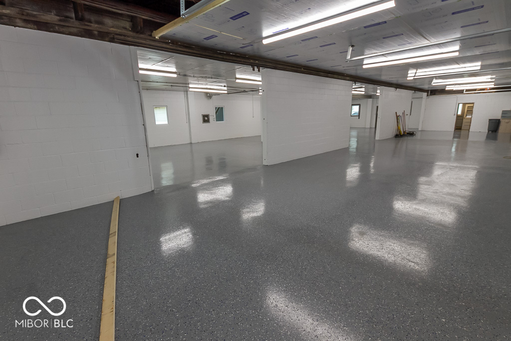 925 Virginia Street Shelbyville, IN 46176 - Photo 35 of 44