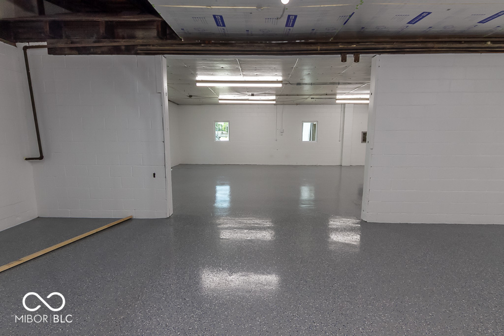 925 Virginia Street Shelbyville, IN 46176 - Photo 36 of 44