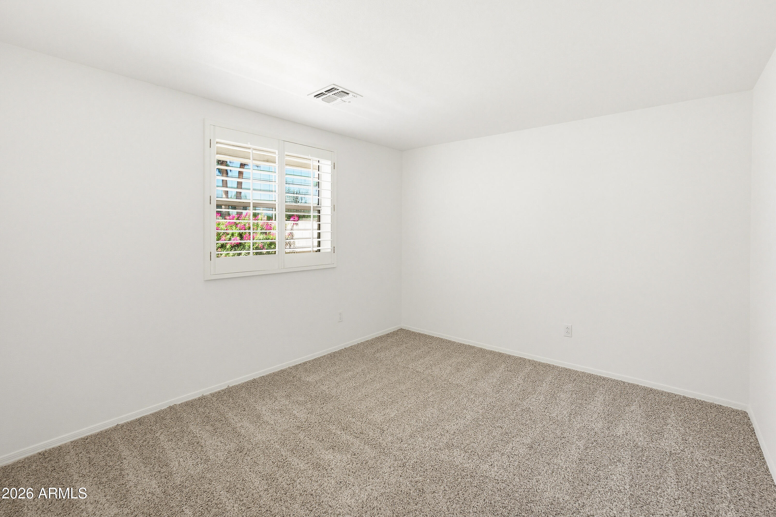 344 East Osborn Road Phoenix, AZ 85012 - Photo 20 of 37 344 E Osborn Rd-14