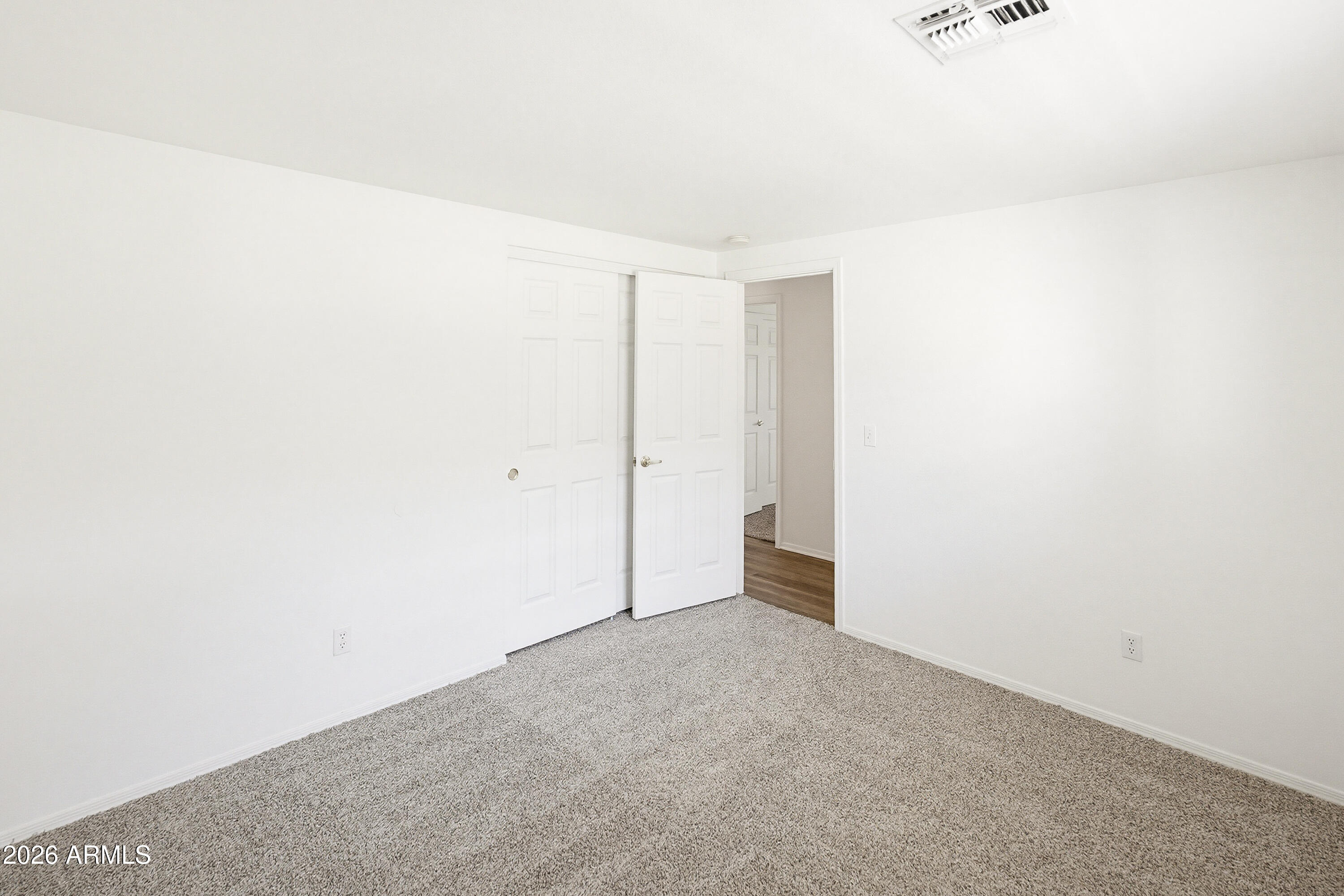 344 East Osborn Road Phoenix, AZ 85012 - Photo 21 of 37 344 E Osborn Rd-15