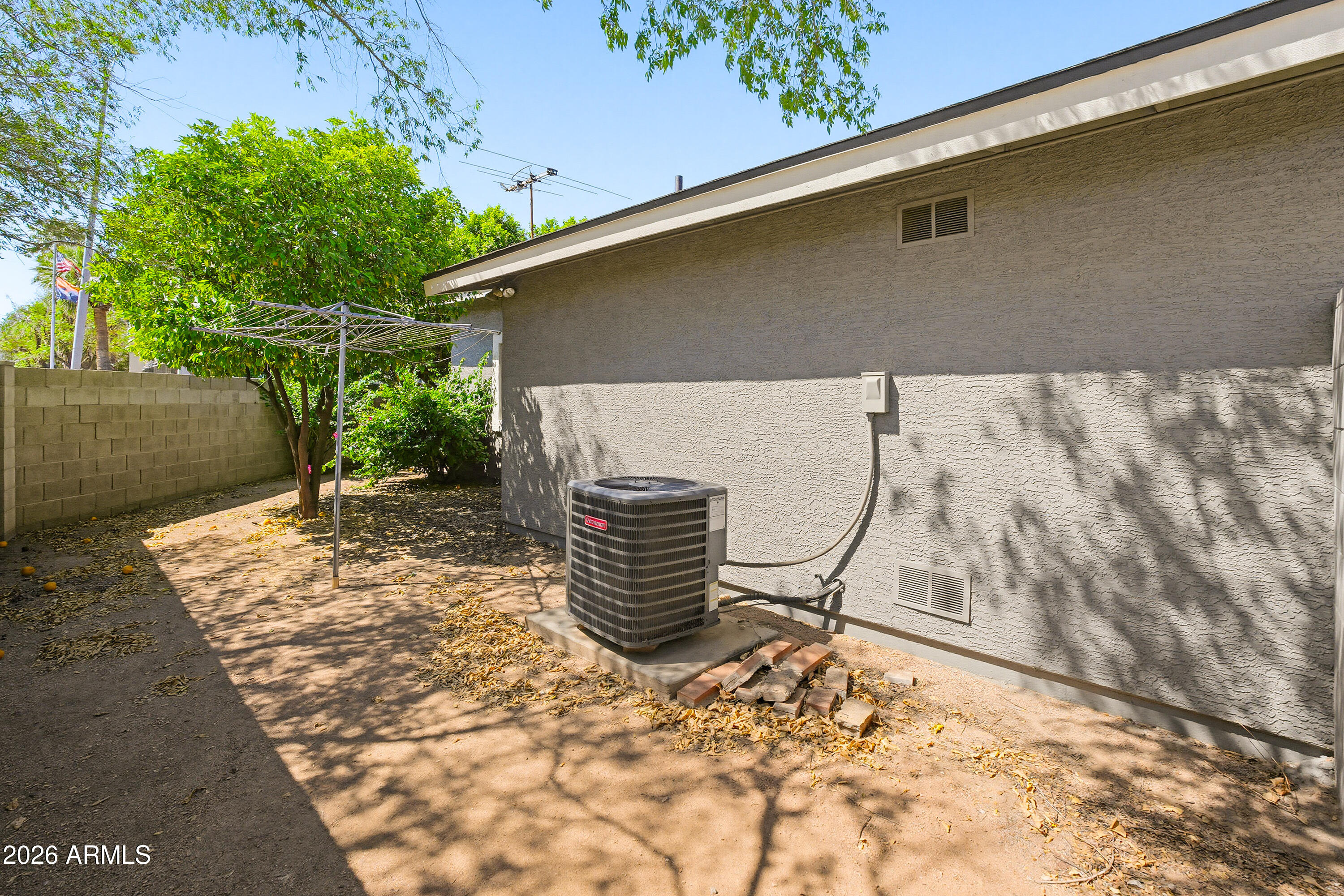344 East Osborn Road Phoenix, AZ 85012 - Photo 35 of 37 344 E Osborn Rd-38