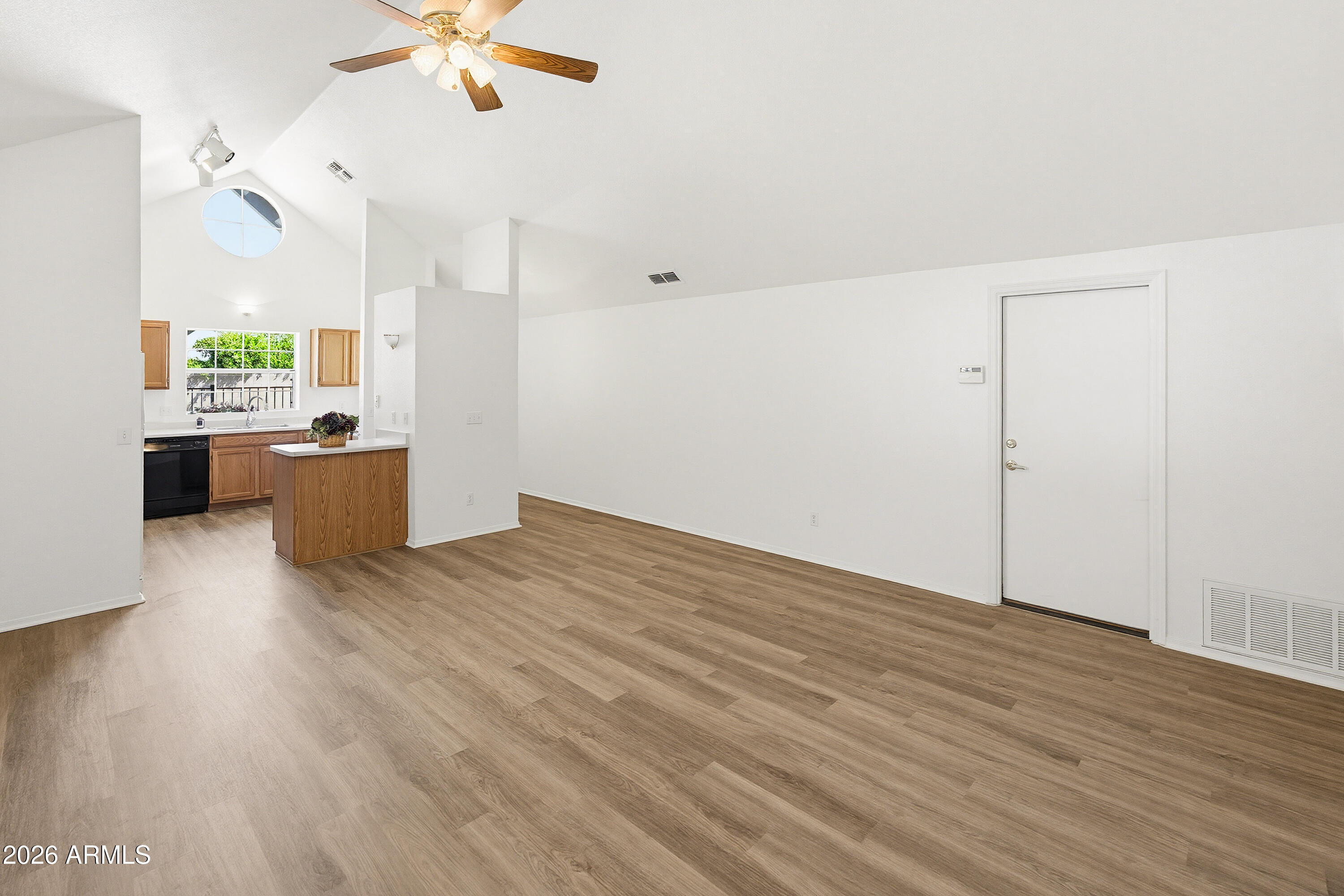 344 East Osborn Road Phoenix, AZ 85012 - Photo 7 of 37 344 E Osborn Rd-2