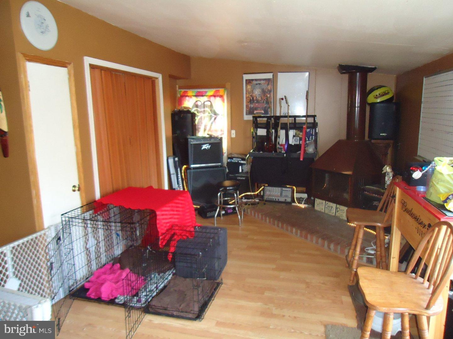 2 Quickset Road Levittown, PA 19057 - Photo 11 of 21 Family Room