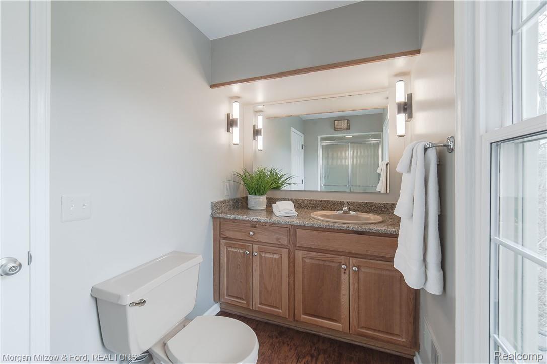 7775 Perry Lake Road Clarkston, MI 48348 - Photo 30 of 39 7775 Perry Lake-34.jpg