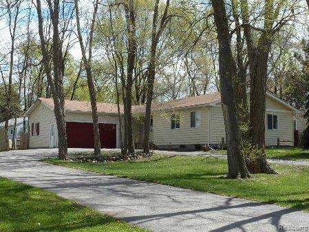 1472 Crest Road Howell, MI 48843 - Photo 1 of 15 1472 Crest Front.JPG