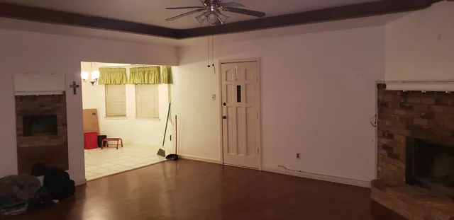 $2,300 | 2017 5th Street, Orange, TX 77630