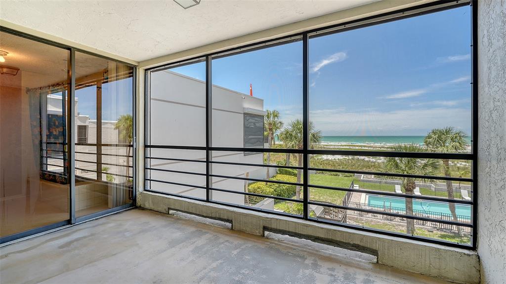 222 Beach Road, Unit 7 Sarasota, FL 34242 - Photo 31 of 61 Gallery Image 31