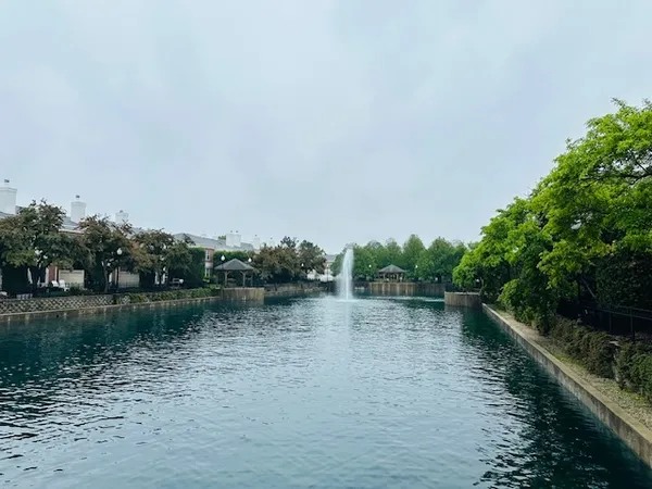 a view of a lake with houses