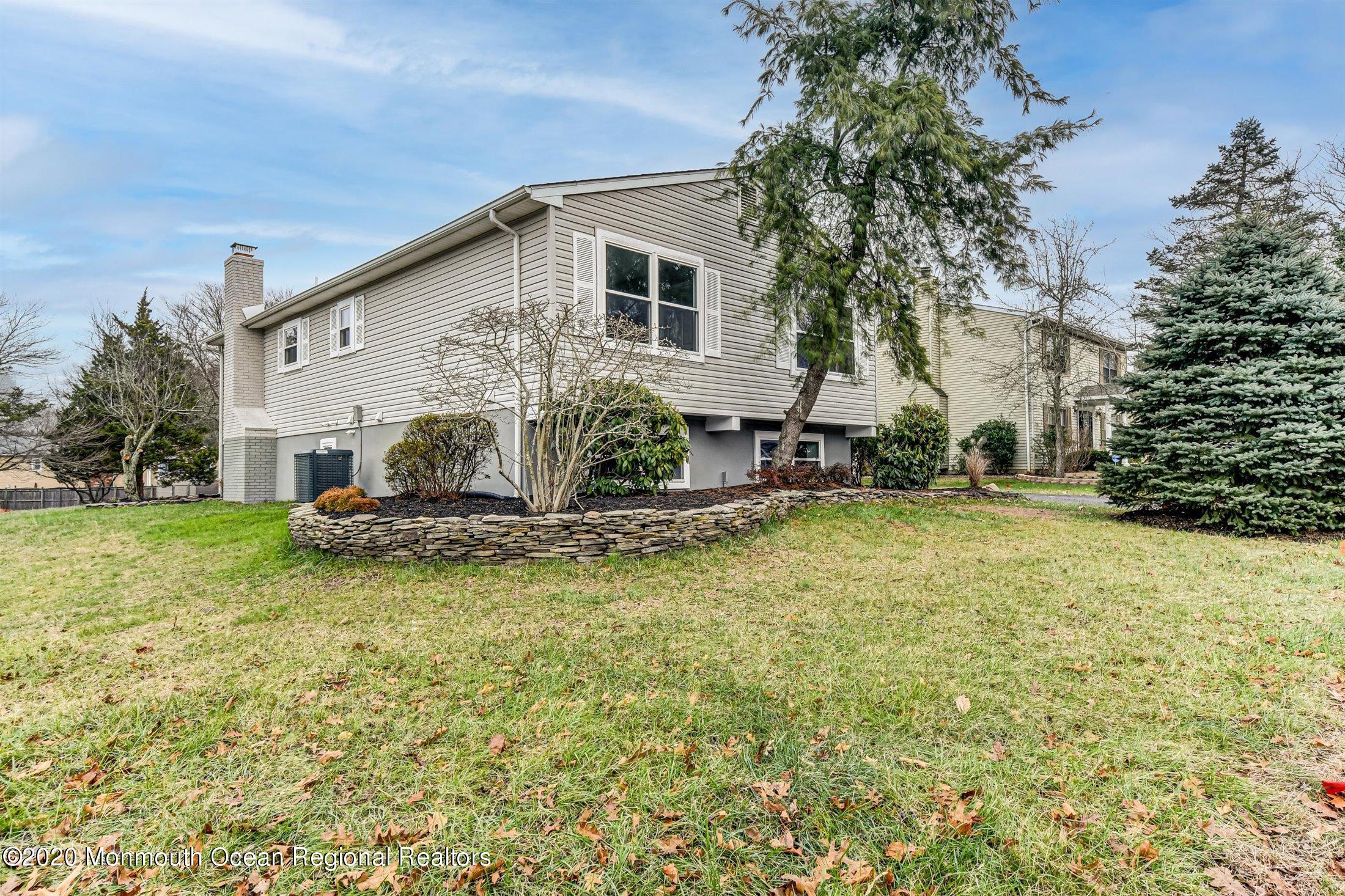 1 Nantucket Court Howell, NJ 07731 - Photo 2 of 29 02-Front
