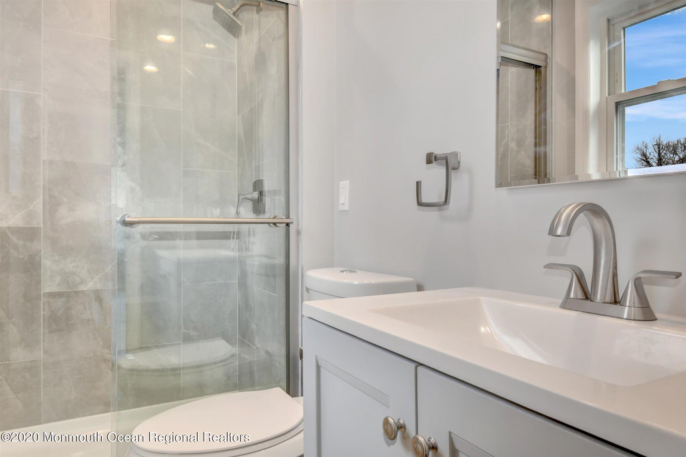 1 Nantucket Court Howell, NJ 07731 - Photo 17 of 29 21-Master Bathroom