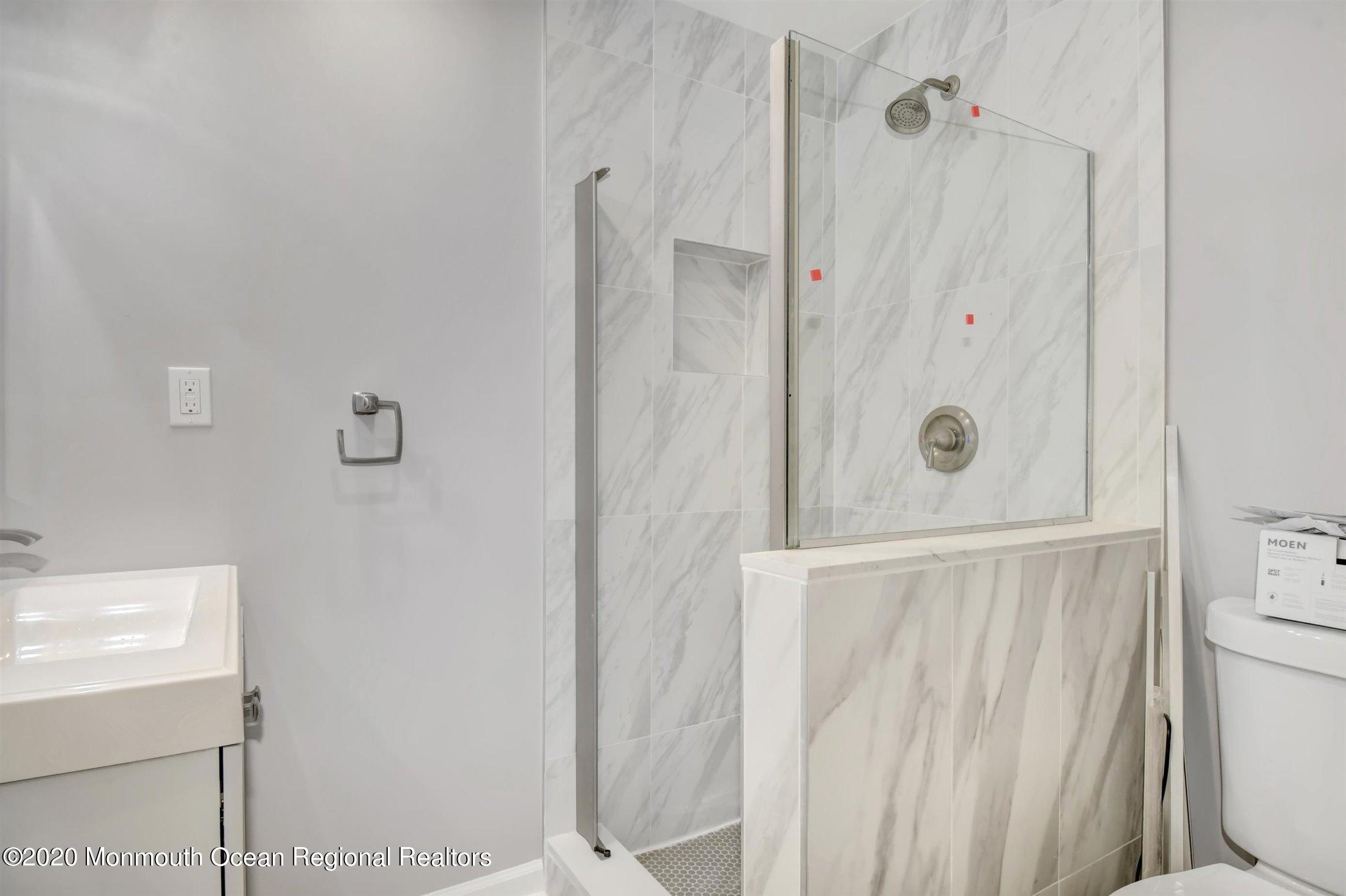 1 Nantucket Court Howell, NJ 07731 - Photo 25 of 29 28-Bathroom