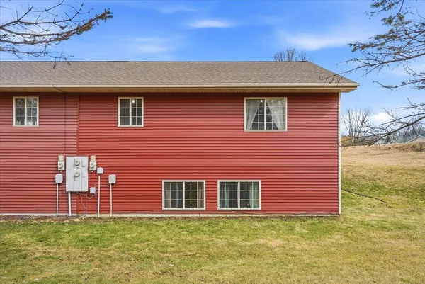 $260,000 | S1171 Highland Springs, Spring Valley, WI 54767