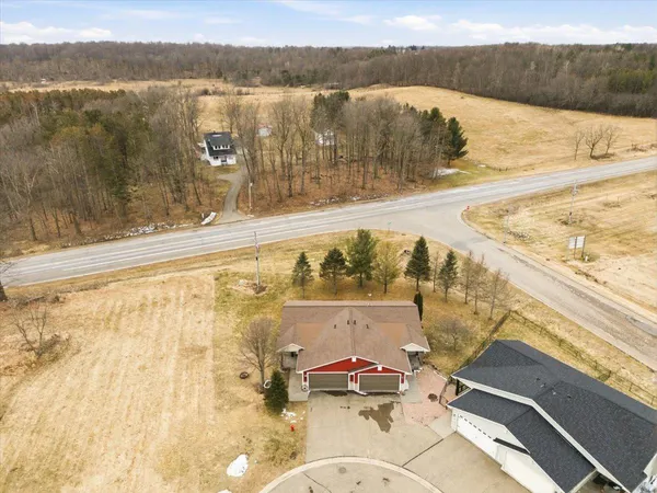 $260,000 | S1171 Highland Springs, Spring Valley, WI 54767