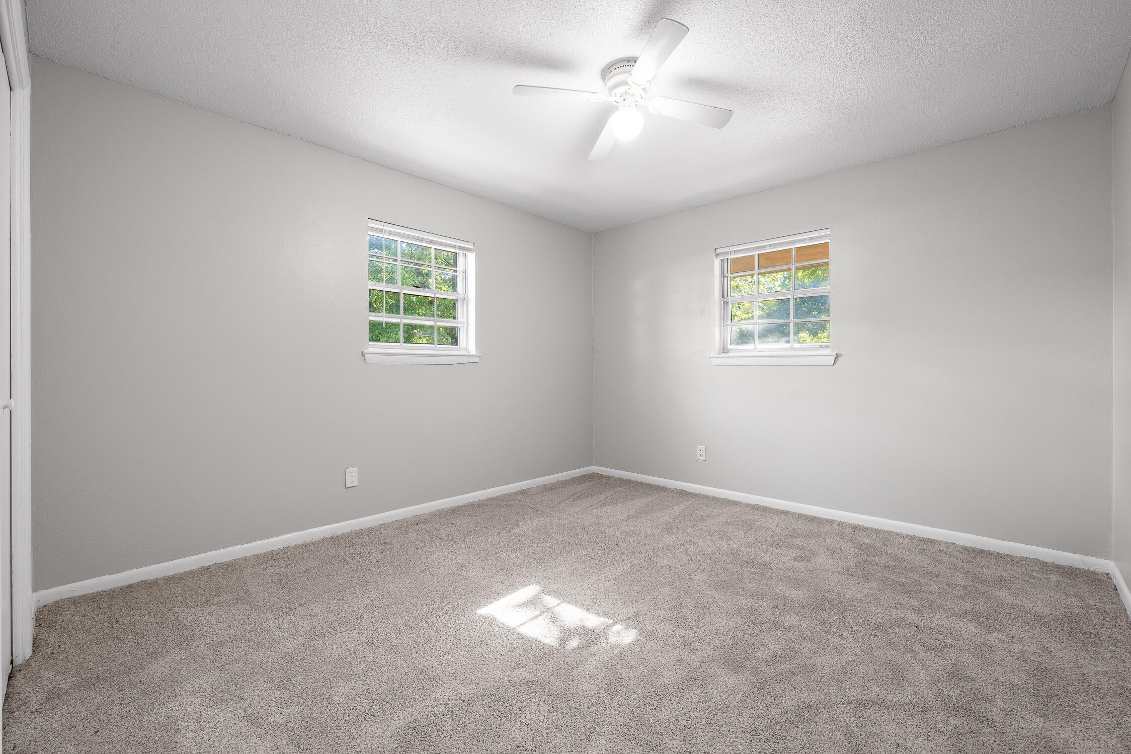 5044 Eller Road Chattanooga, TN 37416 - Photo 6 of 31 Eller-14