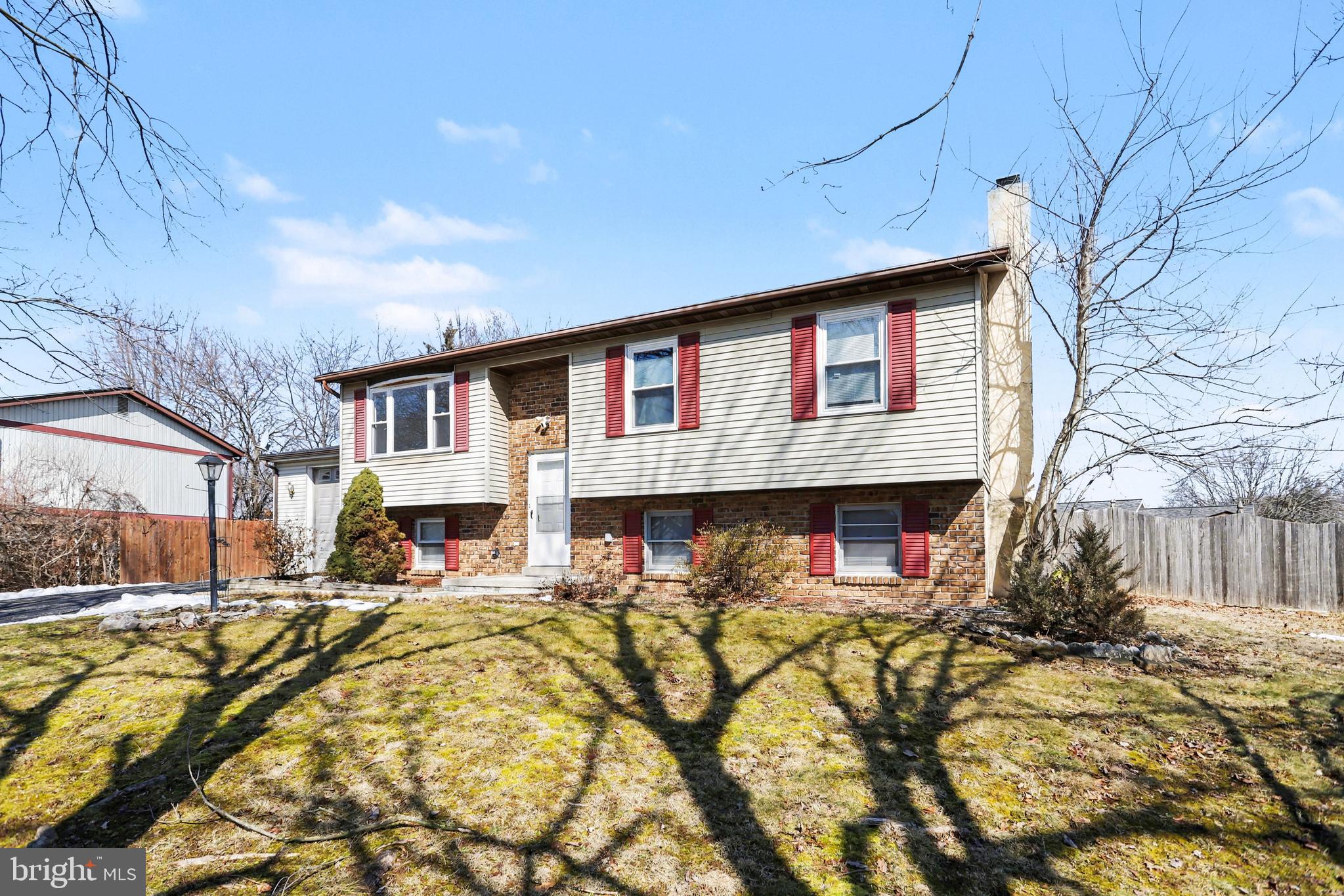 48 Colonial Drive Hanover, PA 17331 - Photo 4 of 29 Gallery Image 4