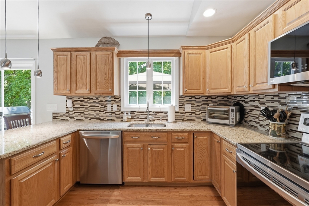 15 Primrose Street Worcester, MA 01604 - Photo 15 of 37