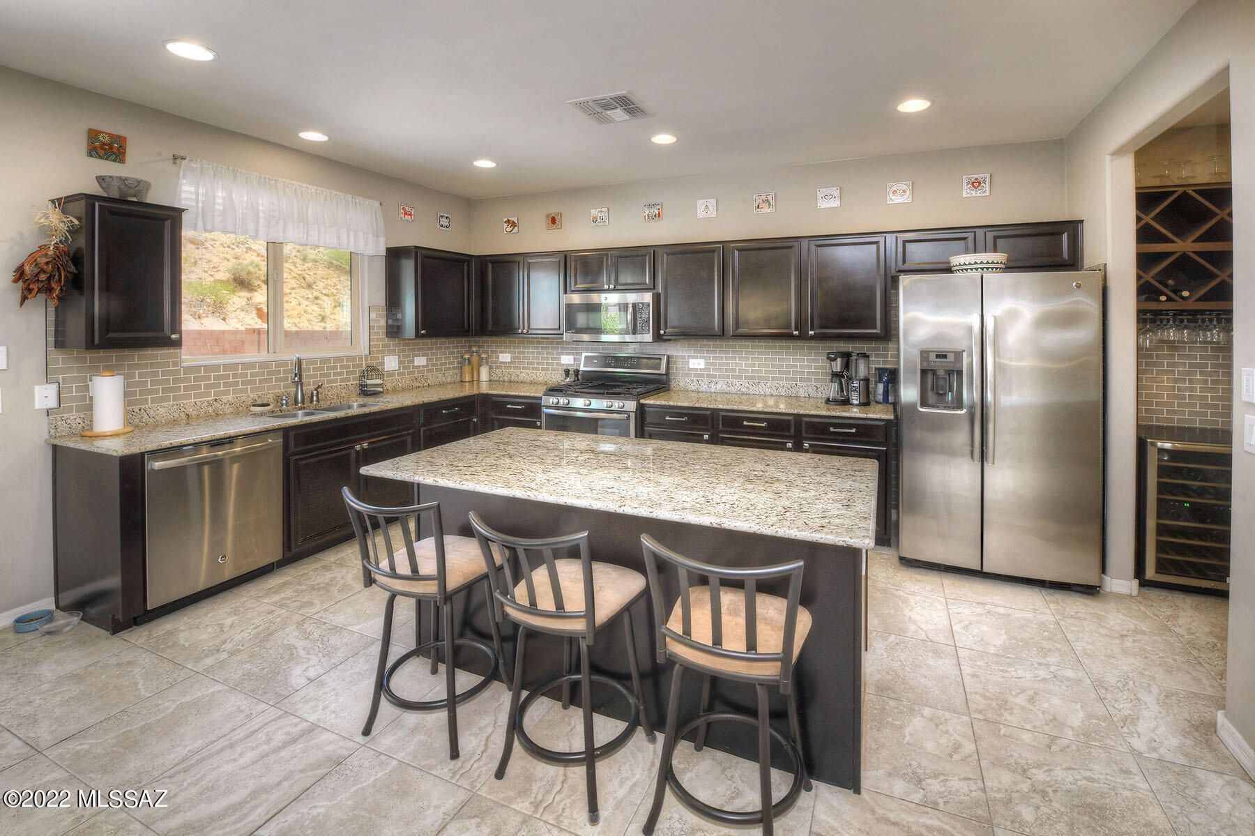 38855 South Running Roses Lane Saddlebrooke, AZ 85739 - Photo 3 of 29