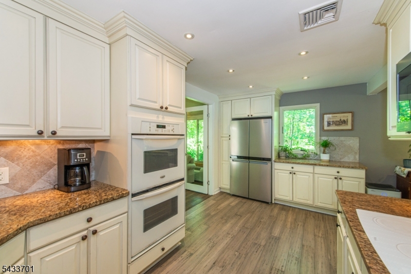 37 Green Road Sparta, NJ 07871 - Photo 18 of 49