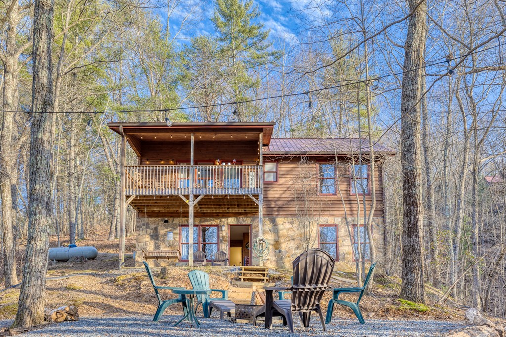 180 Green Ridge Road Blue Ridge, GA 30513 - Photo 68 of 83 a front view of a building with outdoor seating