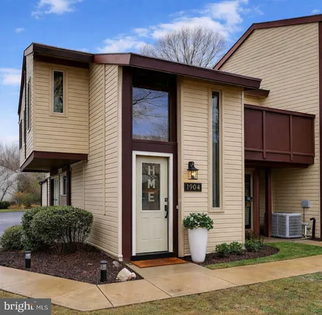 $350,000 | 1904 Ardenwood Terrace, Crofton, MD 21114