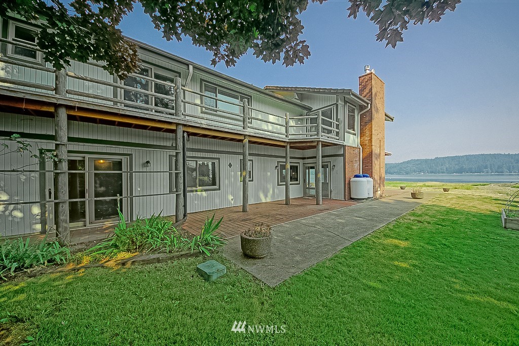 9351 Northeast North Shore Road Belfair, WA 98528 - Photo 6 of 25 Gallery Image 6