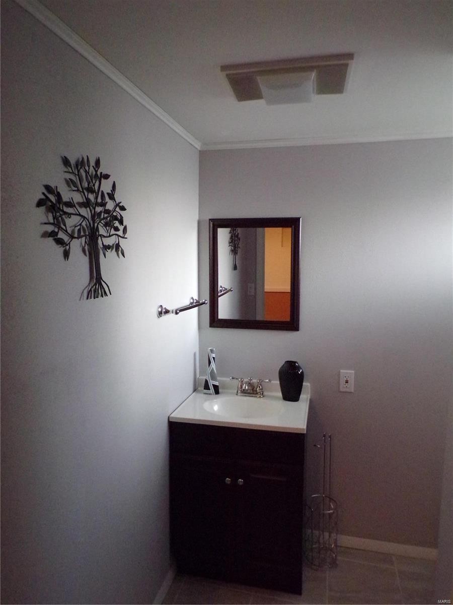 1080 Mullanphy Road Florissant, MO 63031 - Photo 16 of 23 Gallery Image 16
