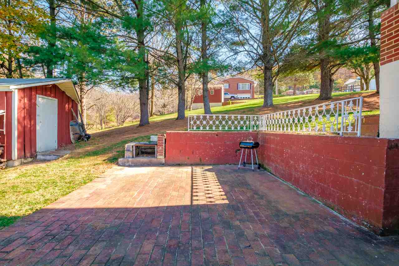 401 Amherst Road Staunton, VA 24401 - Photo 34 of 37 Gallery Image 34
