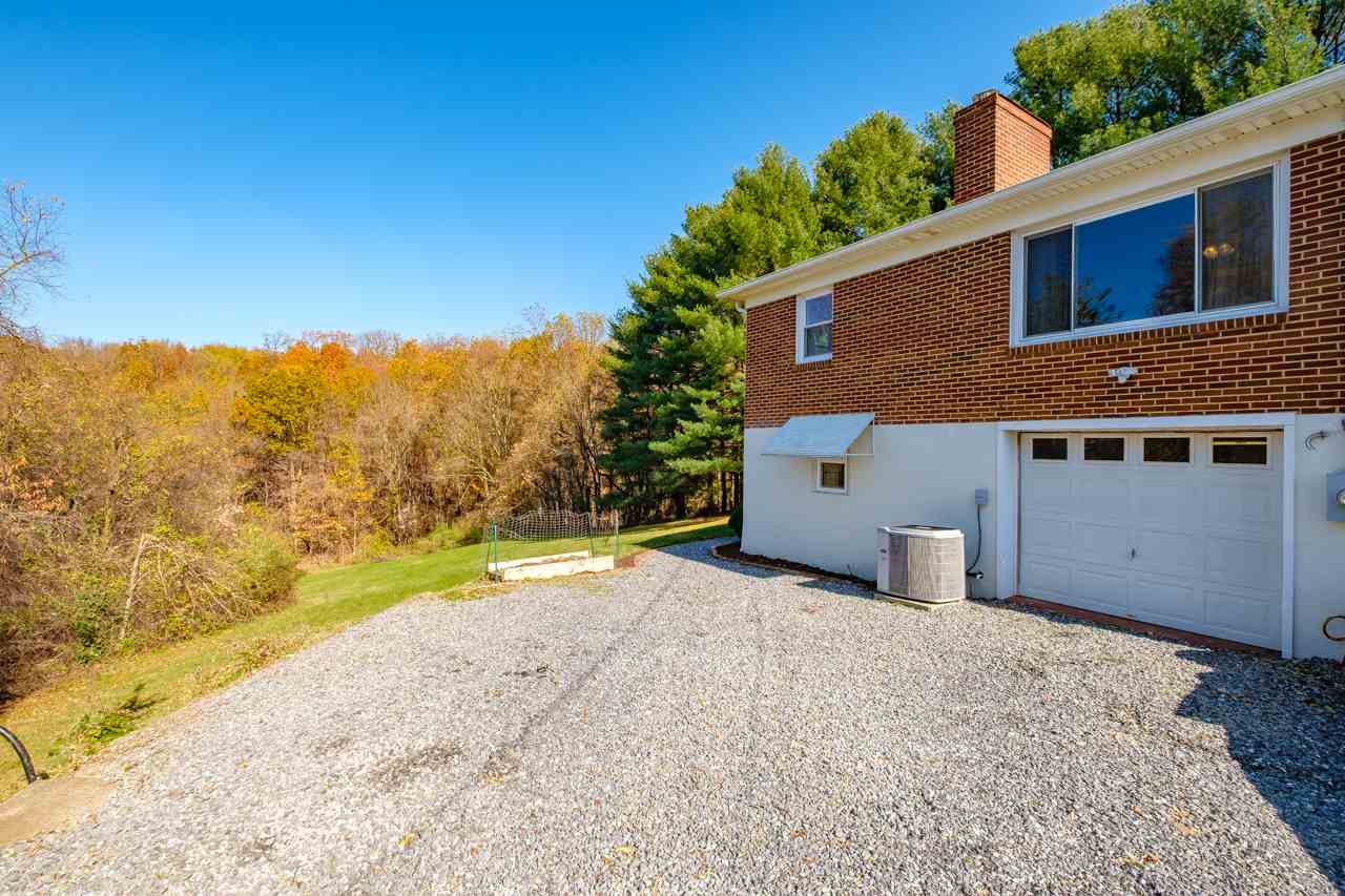 401 Amherst Road Staunton, VA 24401 - Photo 35 of 37 Gallery Image 35
