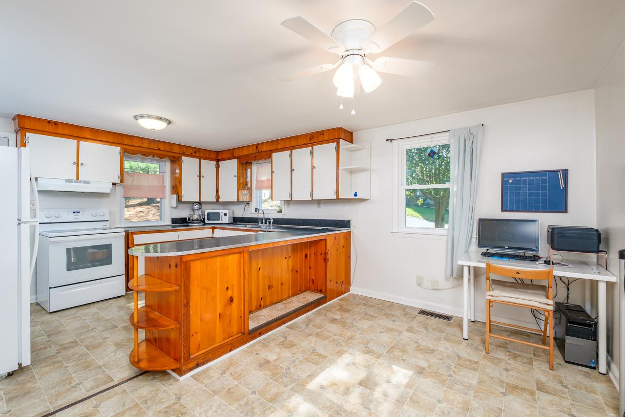 401 Amherst Road Staunton, VA 24401 - Photo 10 of 37 Gallery Image 10