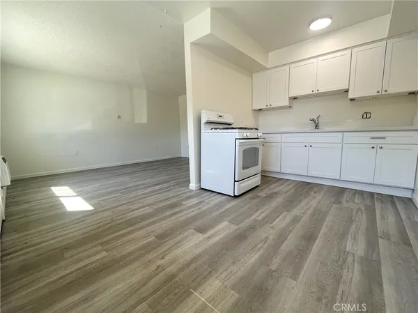 $1,595 | 1342 Agate Avenue, Unit 4D, Mentone, CA 92359