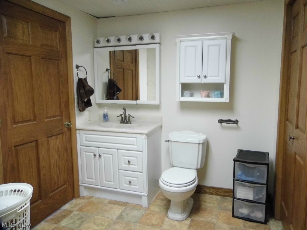 8038 Germano Road Southeast Amsterdam, OH 43903 - Photo 14 of 25