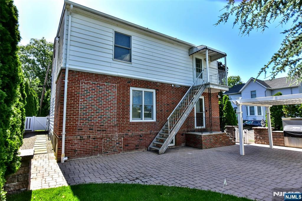 24 Maple Avenue, Unit 2 Waldwick, NJ 07463 - Photo 21 of 28