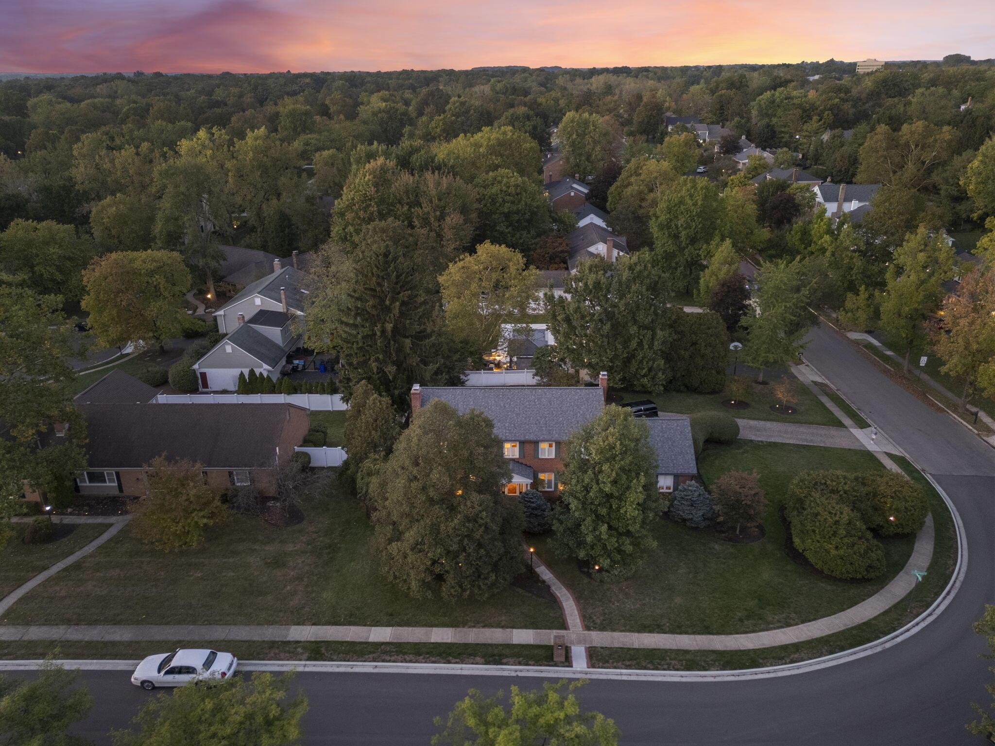 2560 Chartwell Road Columbus, OH 43220 - Photo 50 of 57 2560 Chartwell