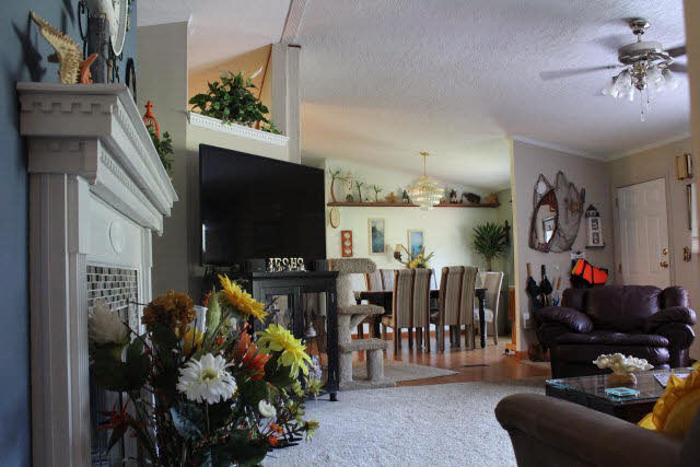 26164 Feely Road Elberta, AL 36530 - Photo 7 of 18 living room