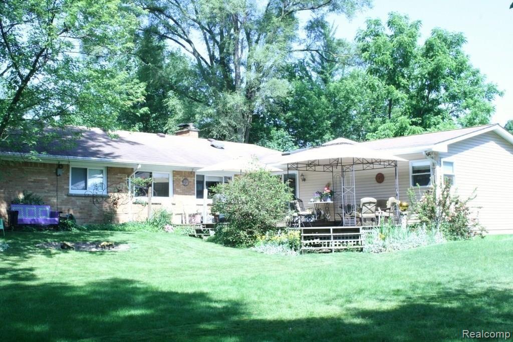 26432 Springland Street Farmington, MI 48334 - Photo 33 of 34