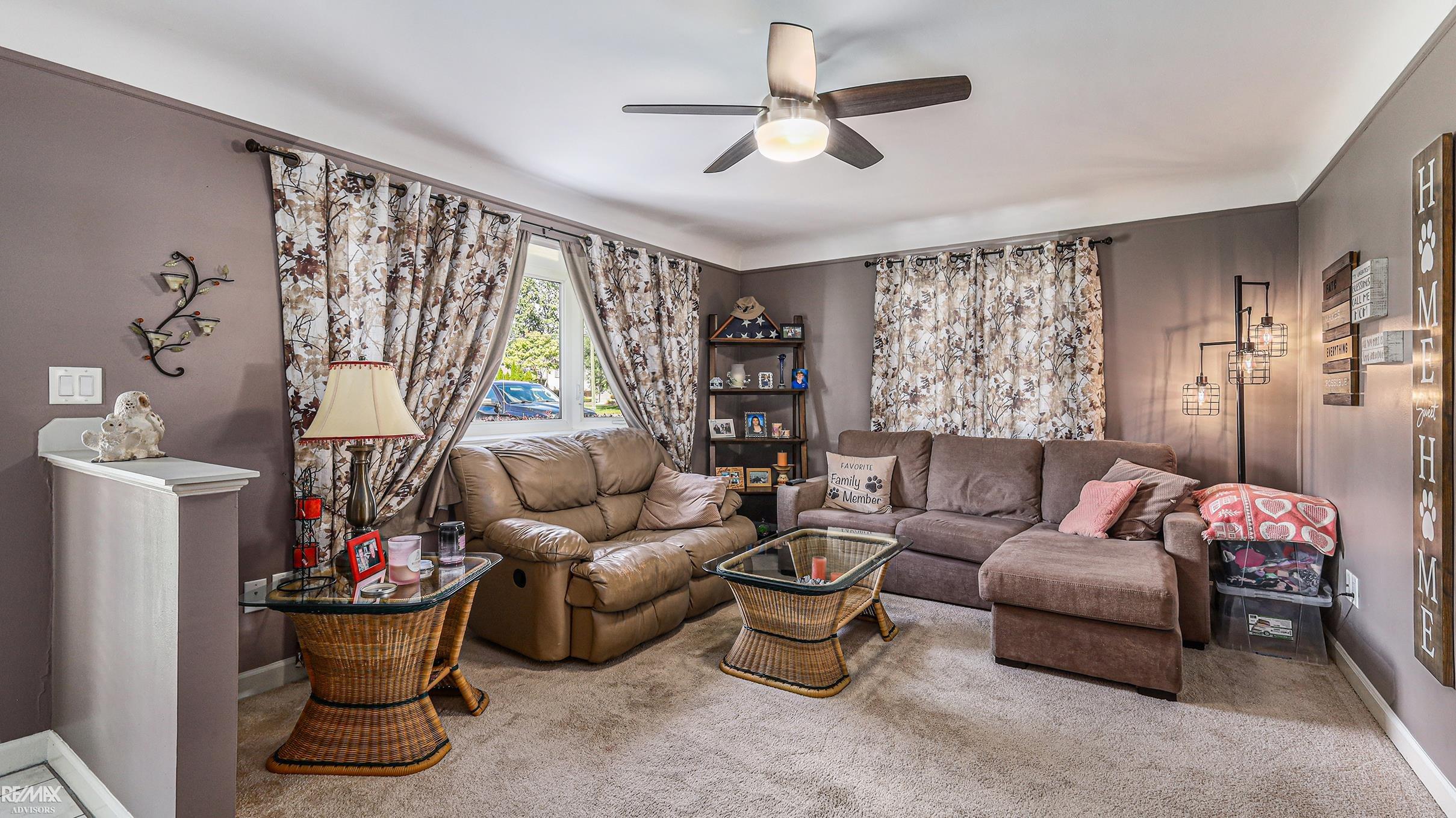 49436 Callens Road New Baltimore, MI 48047 - Photo 5 of 16 50125866-4.JPG