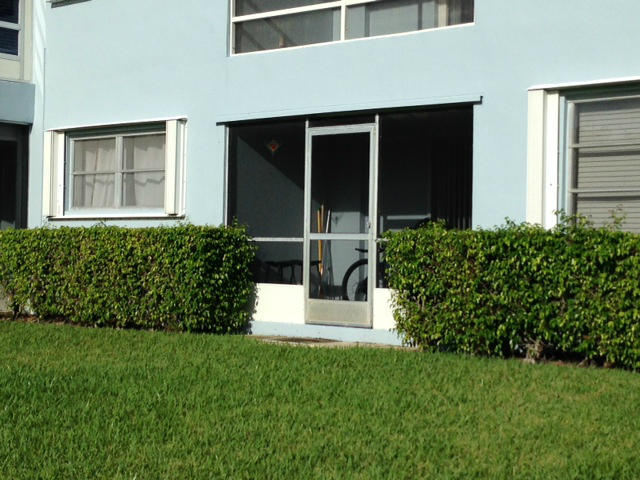 6100 Northeast 7th Avenue, Unit 8 Boca Raton, FL 33487 - Photo 3 of 9 sherwoodback