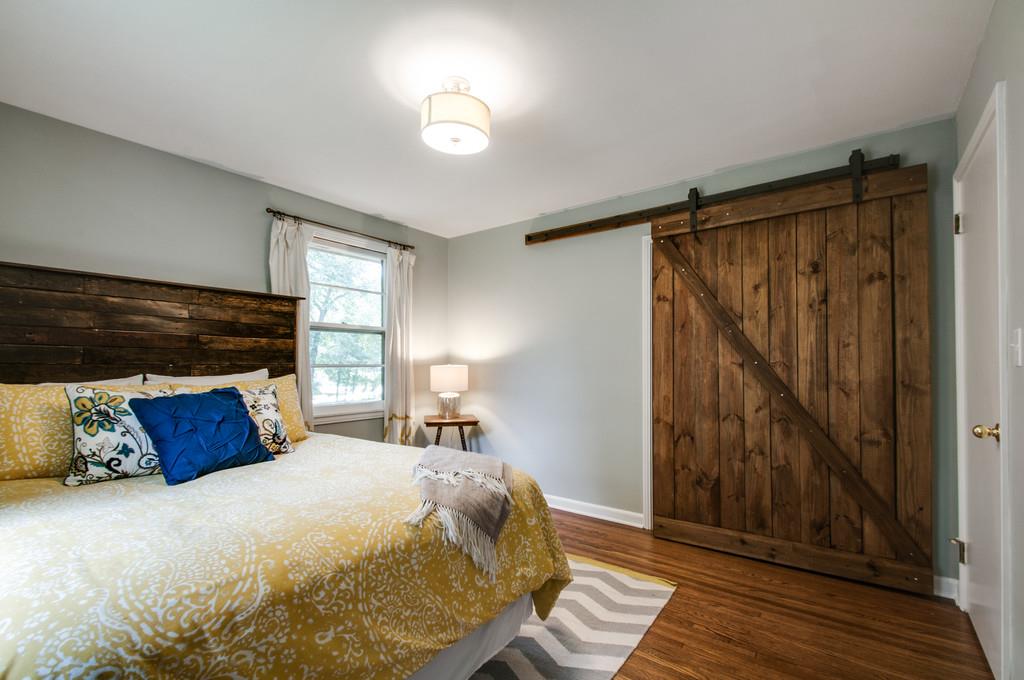 630 Davidson Road Nashville, TN 37205 - Photo 15 of 20 Bedroom #3 with new sliding closet barn door