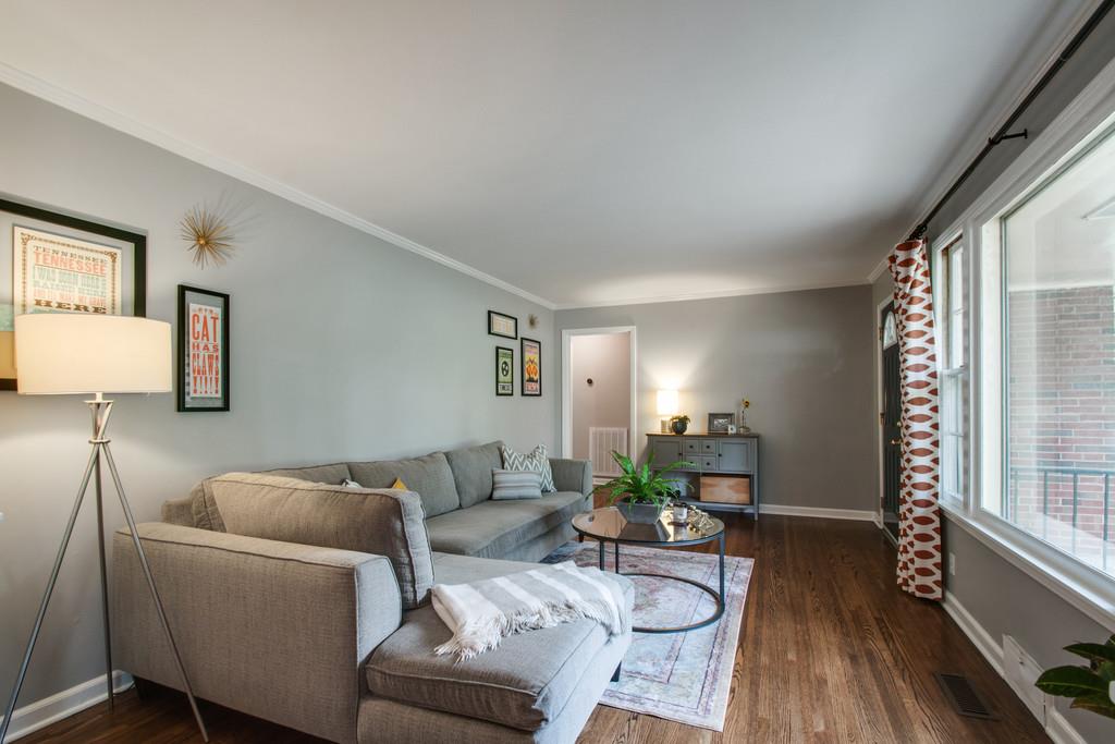 630 Davidson Road Nashville, TN 37205 - Photo 4 of 20 Living Room has a big picture window that lets in a lot of natural light.