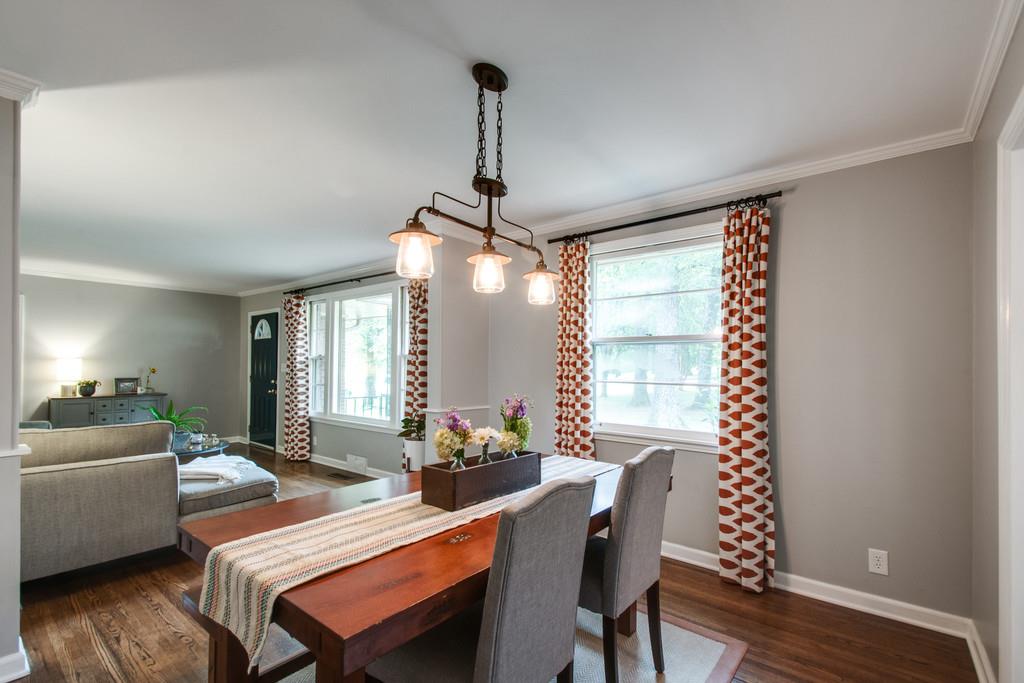 630 Davidson Road Nashville, TN 37205 - Photo 5 of 20 Dining Room right off the Living Room