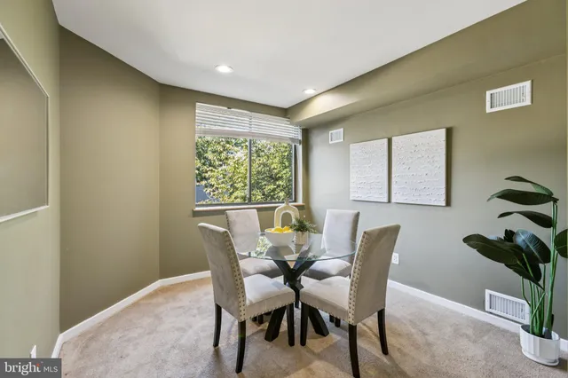 $962,500 | 406 15th Street Southeast, Washington, DC 20003